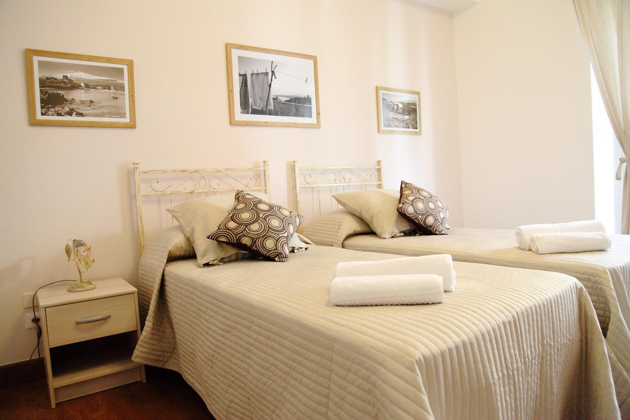 B&B Evelyne Taormina Dış mekan fotoğraf